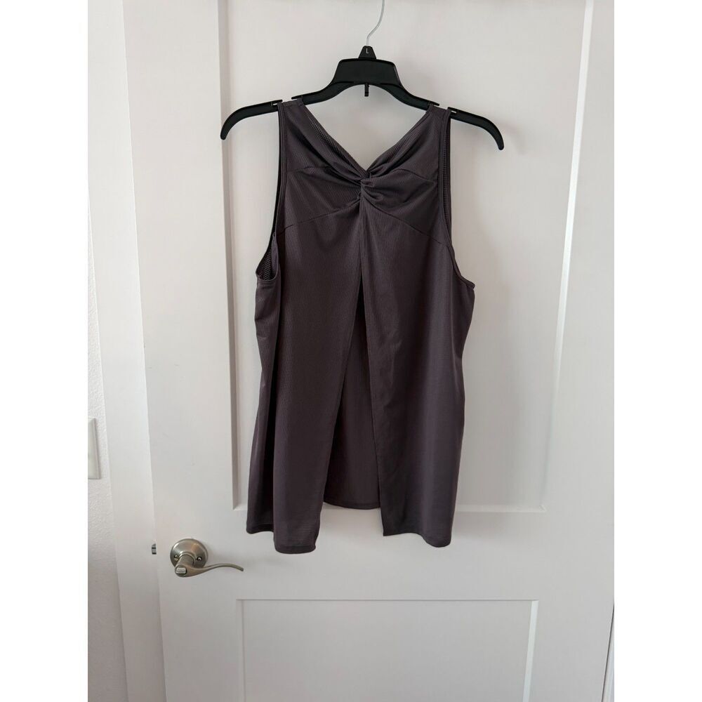 ❤️Fabletics Tank Top – No Size Tag❤️ - Picture 2 of 4